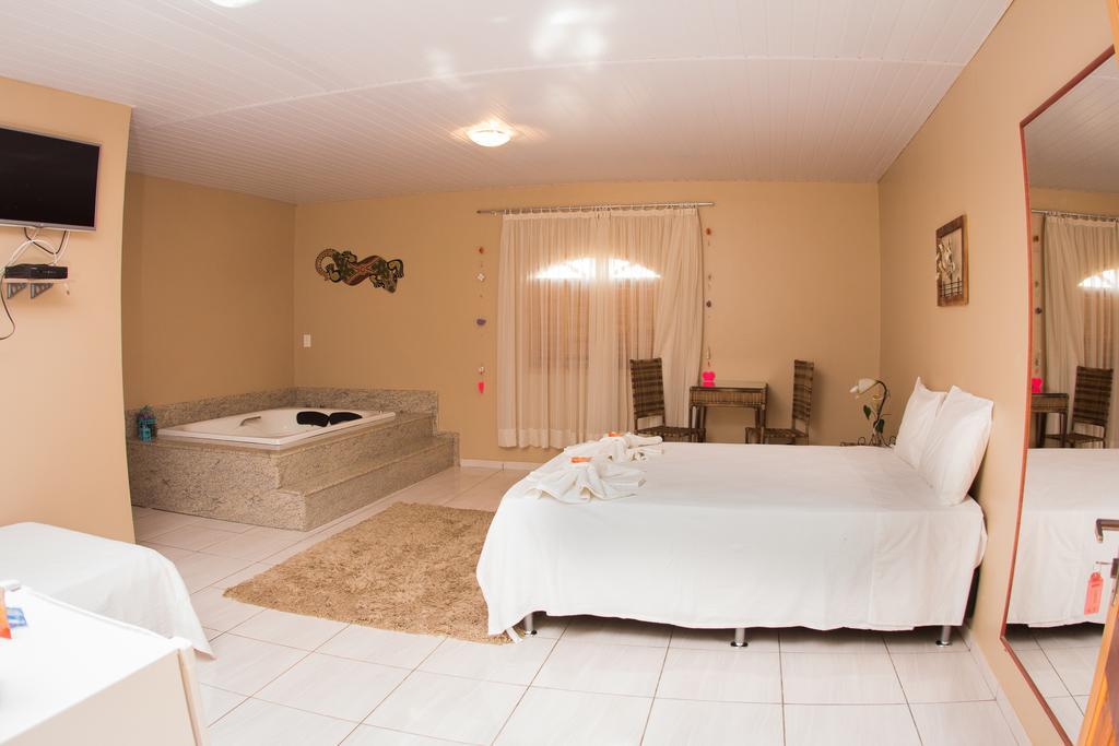 Hotel Pousada Cantinho Do Ceu Paraiba do Sul Luaran gambar